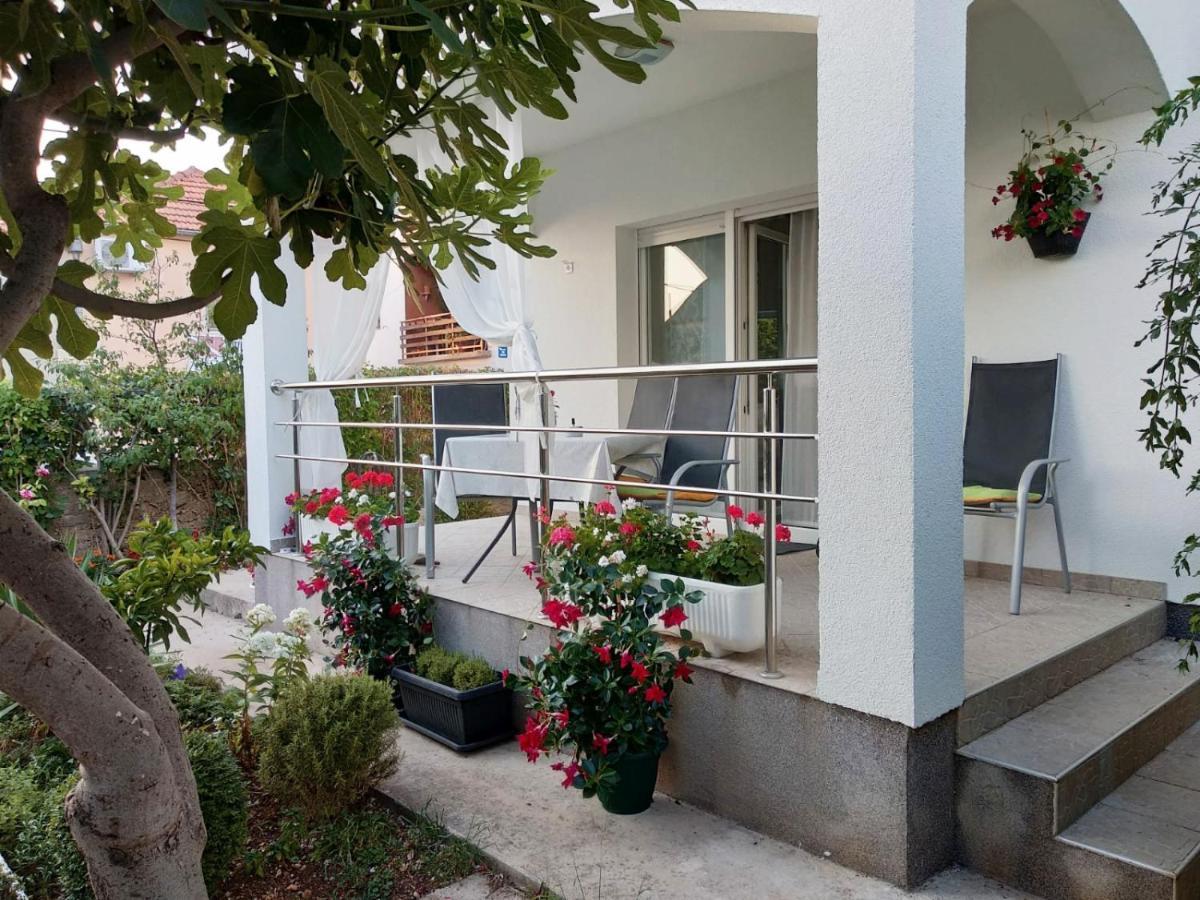 Radenka Zafron Apartment Водице Экстерьер фото